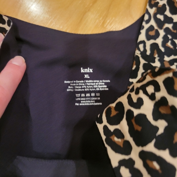 Knix LuxeLift Scoop Neck Tank Animal Print Size XL - Picture 9 of 11